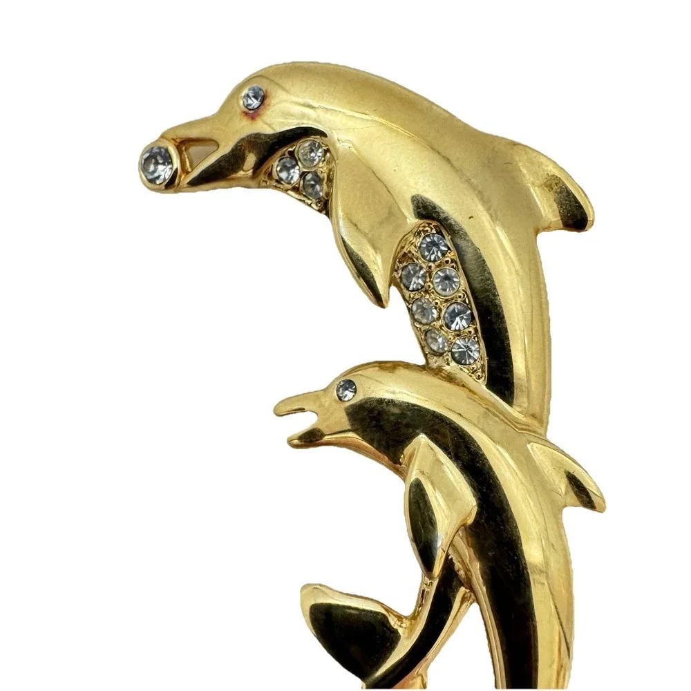 Dolphin add splash